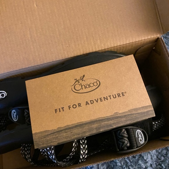 Chacos size 7 (brand new) - Picture 4 of 4